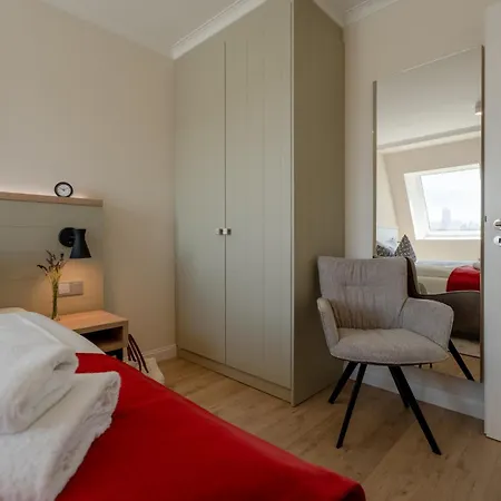 Apartmenthaus Kranichsruh * Fuhlendorf (Mecklenburg-Vorpommern)